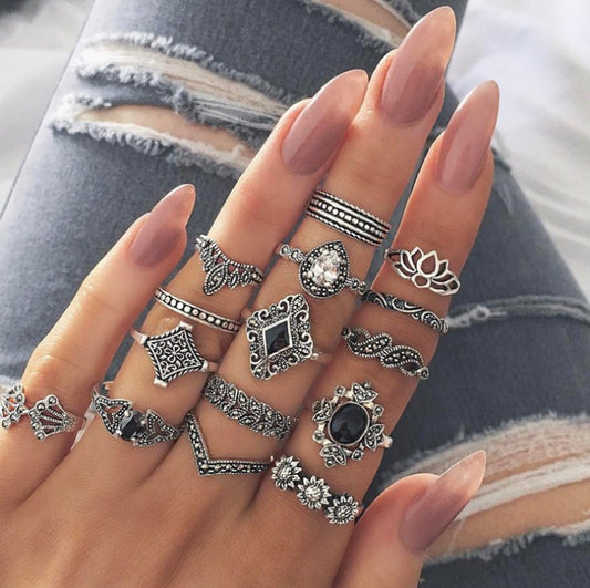 Boho-Chic Vibes: 15-Piece Vintage Alloy Ring Collection