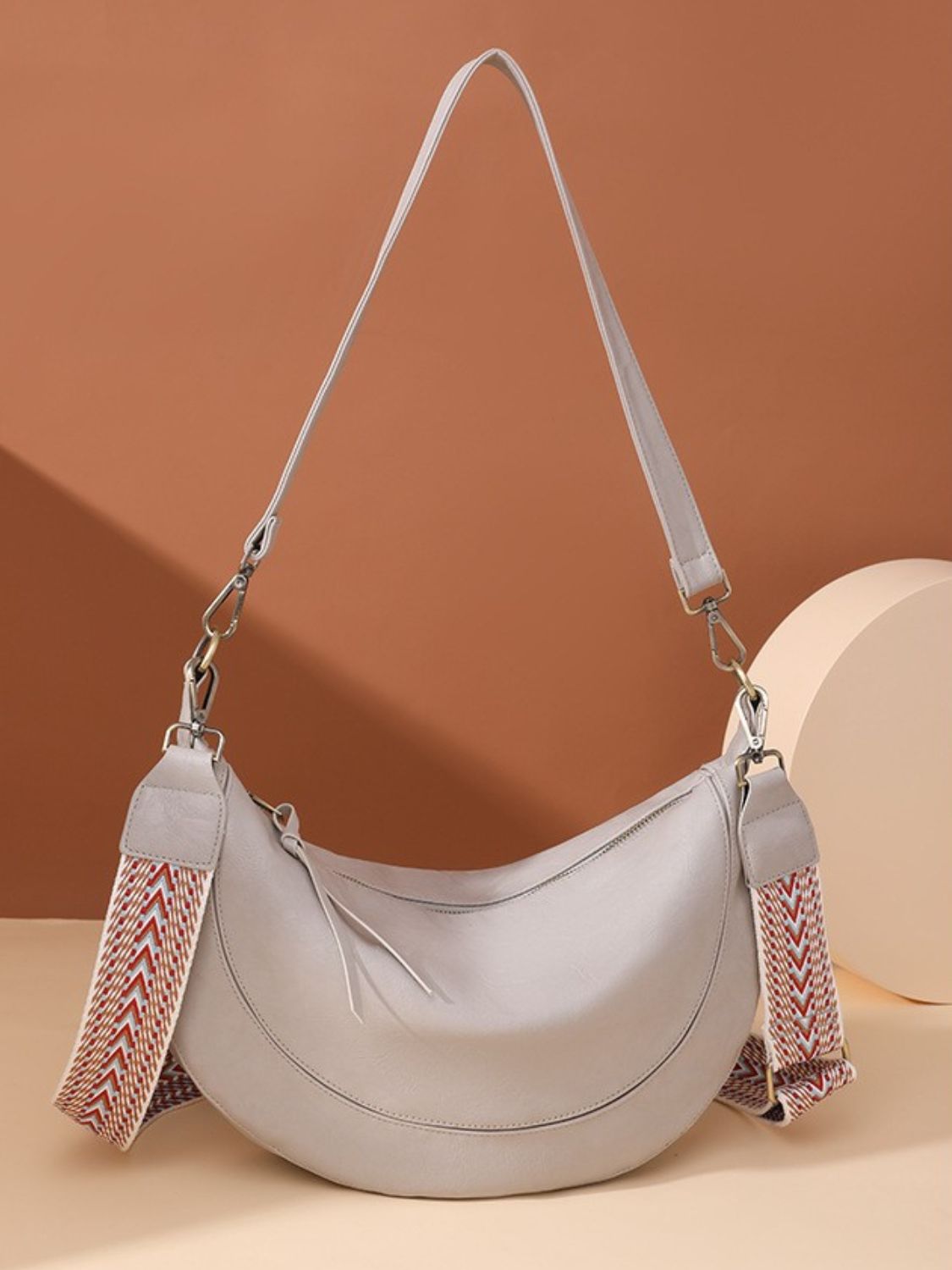 Chic & Versatile: PU Leather Crossbody Bag with Removable Strap